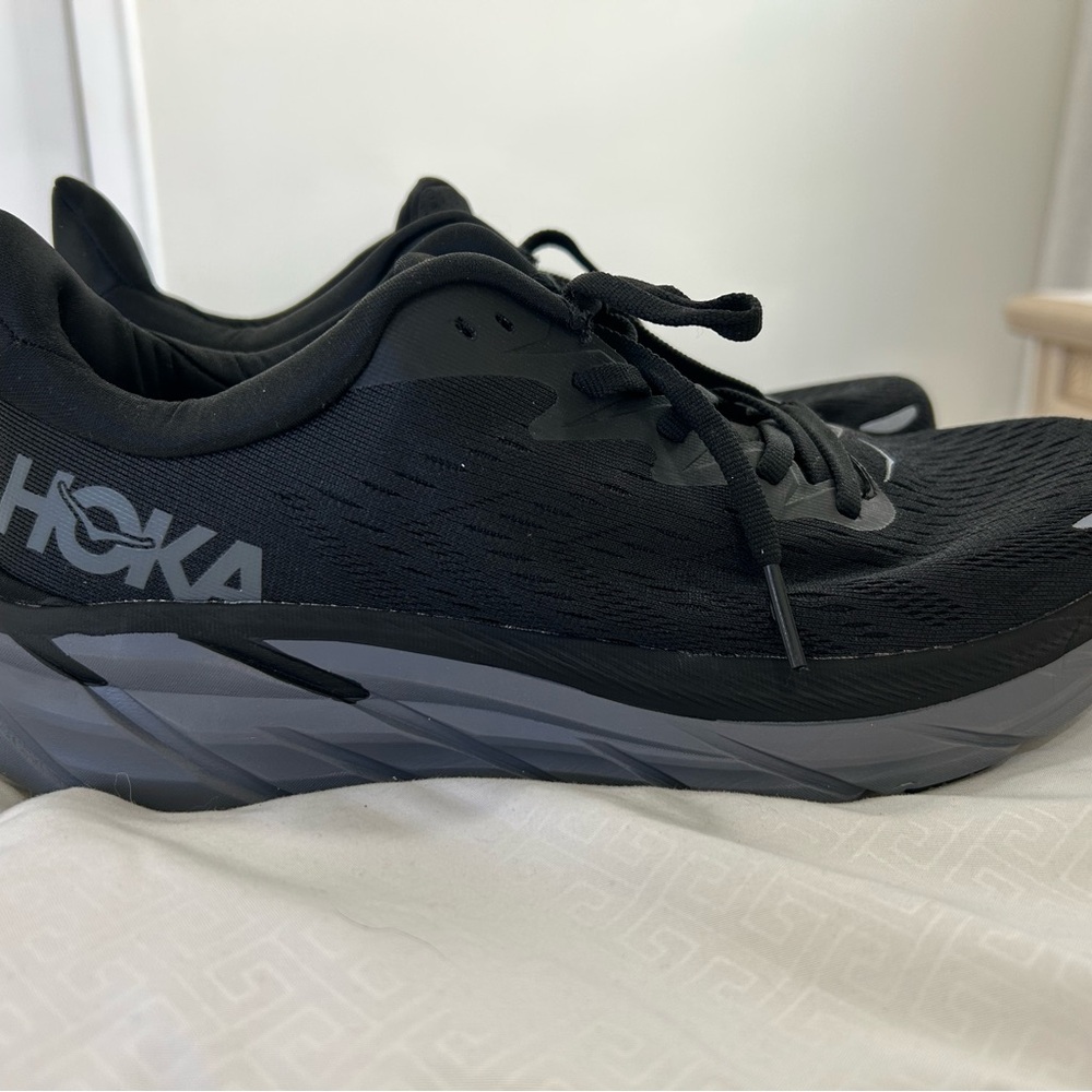 HOKA Clifton 8 Men's Black Running Shoes